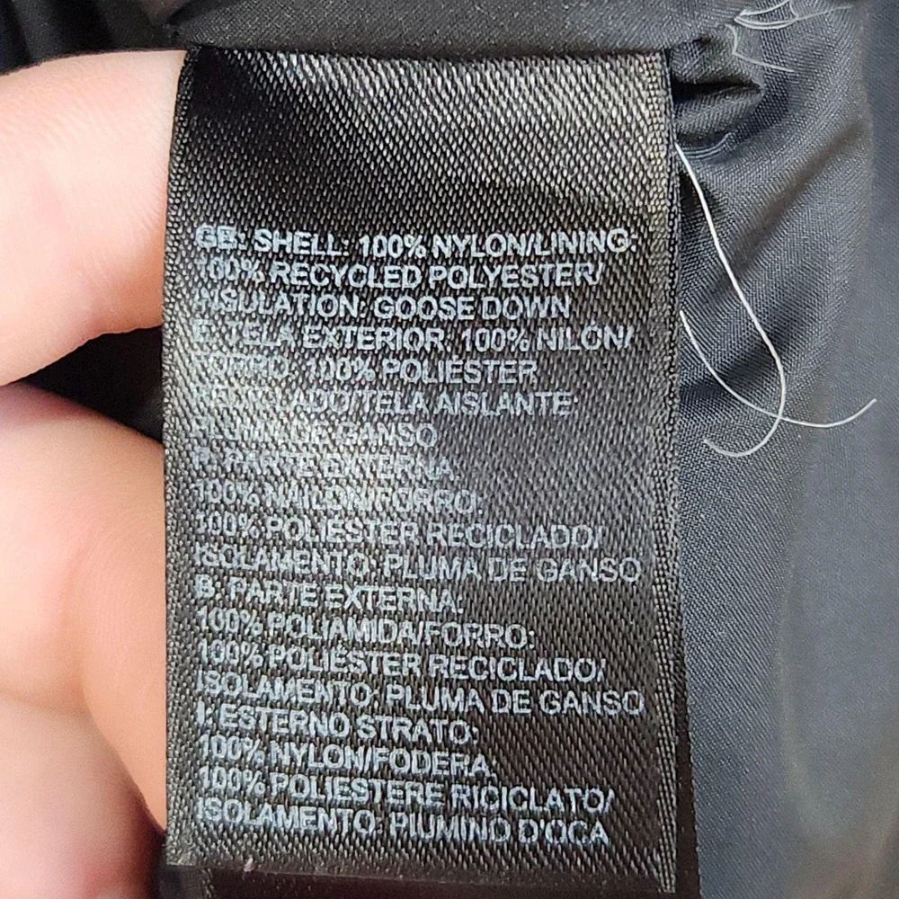 The North Face 700 Down Vest Womens Small Black Quilted Puffer‎ Full Zip Outdoor